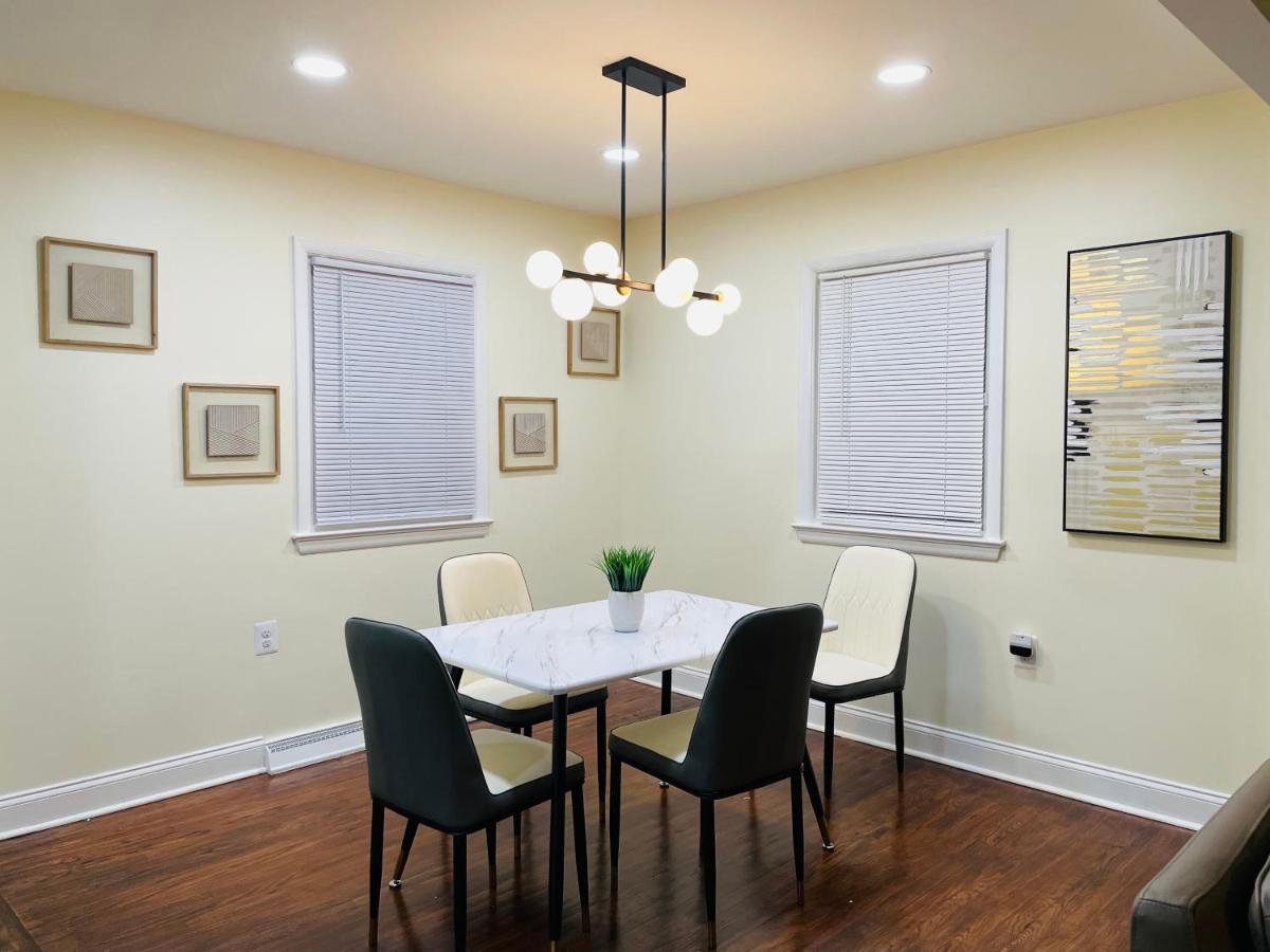 Newly Renovated Charming Home With Parking Fort Washington Luaran gambar